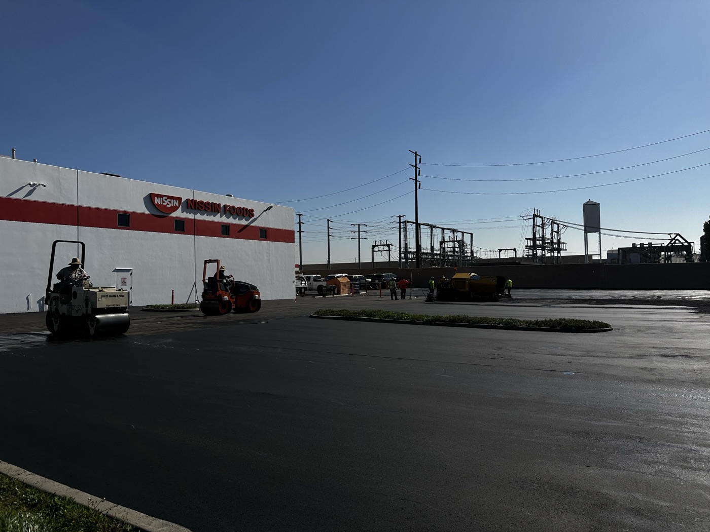 Fresh asphalt parking lot paved by QGP in Gardena, CA